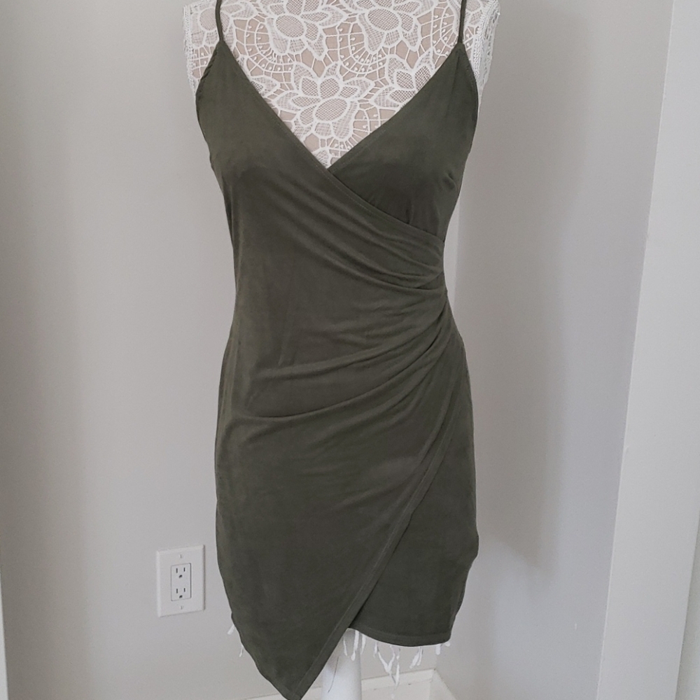 ⭐Hello Miss wrap dress size L